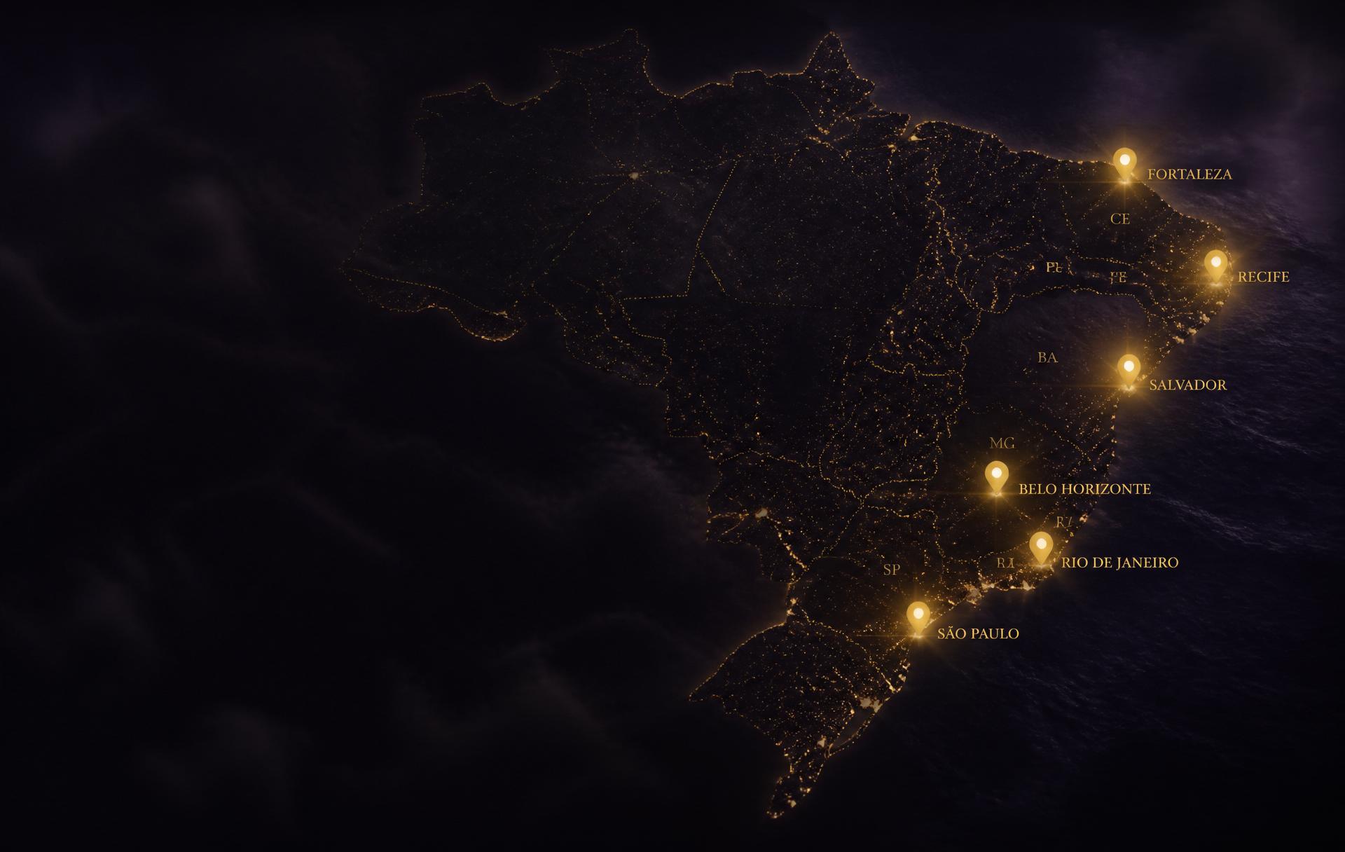 Mapa noturno do Brasil com pinos âmbar marcando cidades